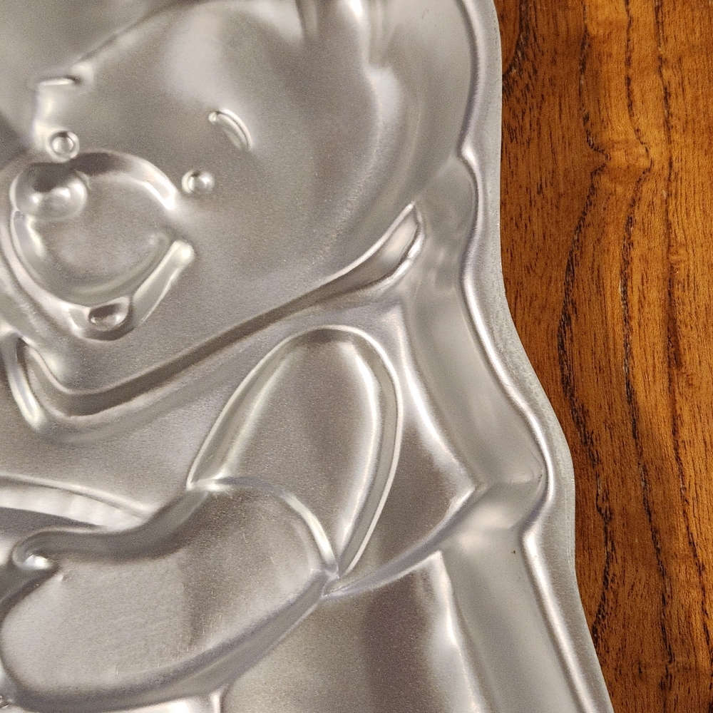1995 Winnie the Pooh Wilton Cake Pan Vintage Pooh Bear Birthday Cake Pan Disney - Picture 13 of 16